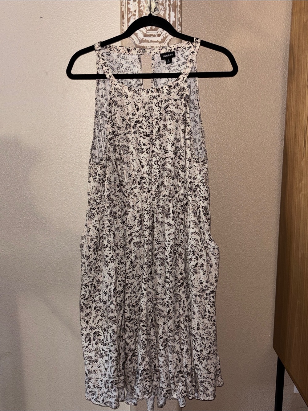 Torrid sleeveless midi dress size 2